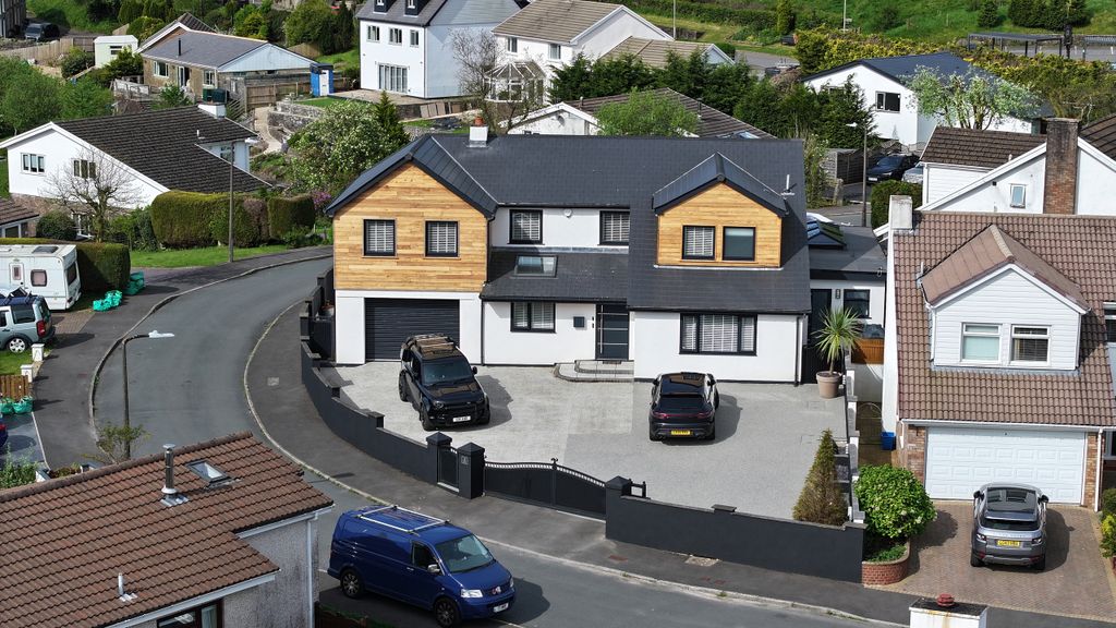 5 bed detached house for saleCastell Morlais, Pontsticill, Merthyr Tydfil CF48