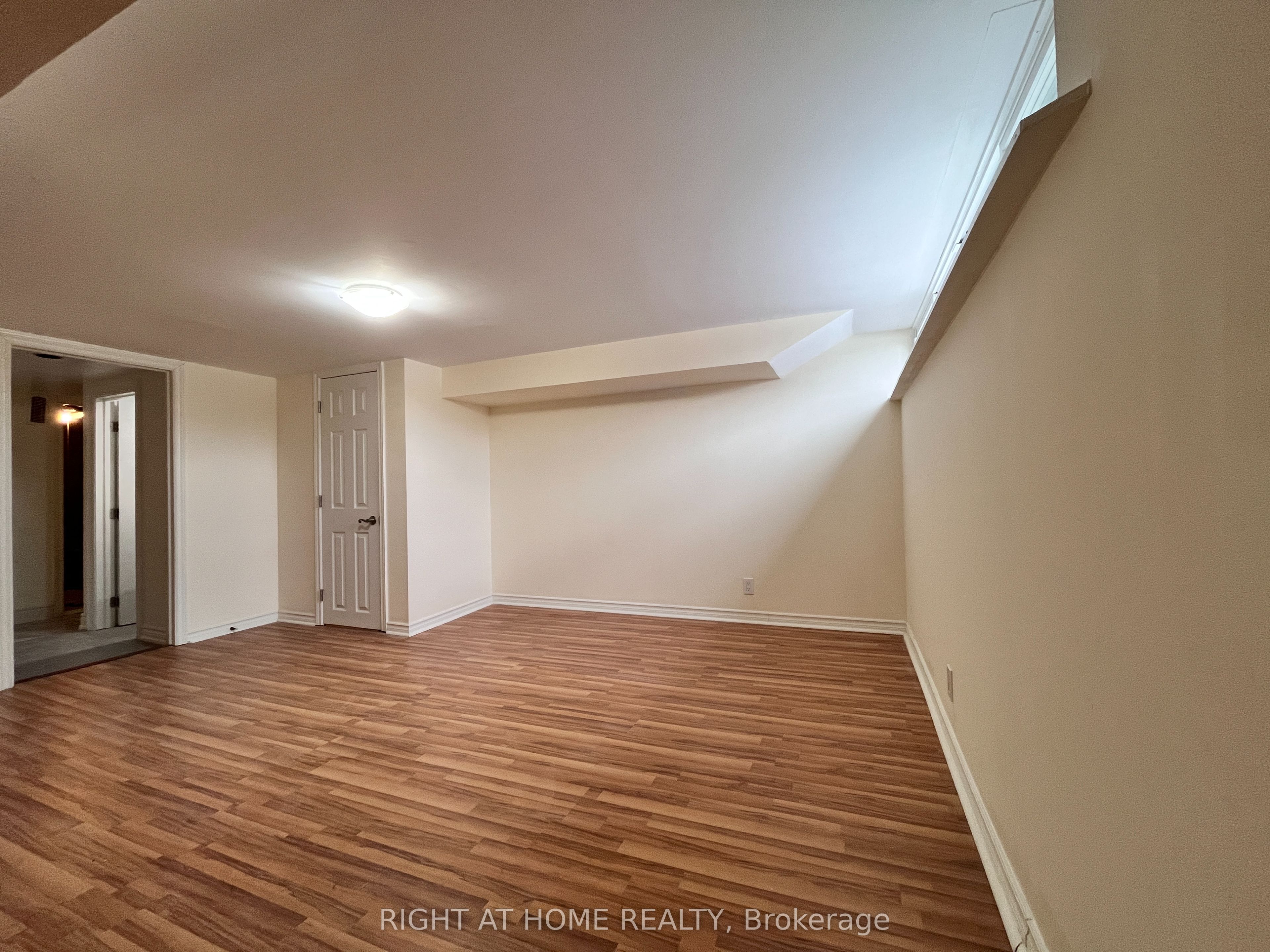 Additional image 3 of LOWER-195 Taylor Mills Drive N, Richmond Hill, ON, L4C 2T5