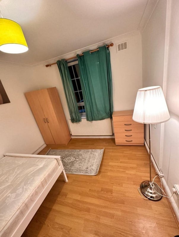 Additional image 5 of Room in a Shared Flat, Mins To Aldgate East, E1, E1 6RL