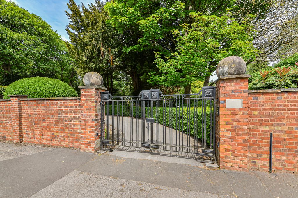 Additional image 45 of 6 bed detached house for saleWoodbourne Road, Harborne, Birmingham B17