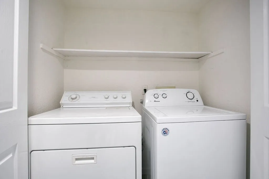 Additional image 12 of 430 Lake Street Unit 202, Huntington Beach, CA 92648