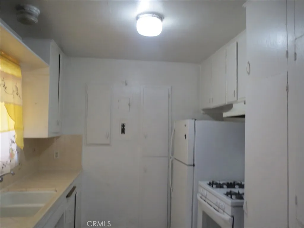 Additional image 11 of 16928 Central Road Unit 4, Apple Valley, CA 92307