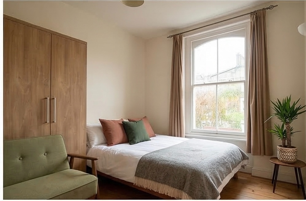 Studio Flat, Myddelton St, EC1R, N1 7GU