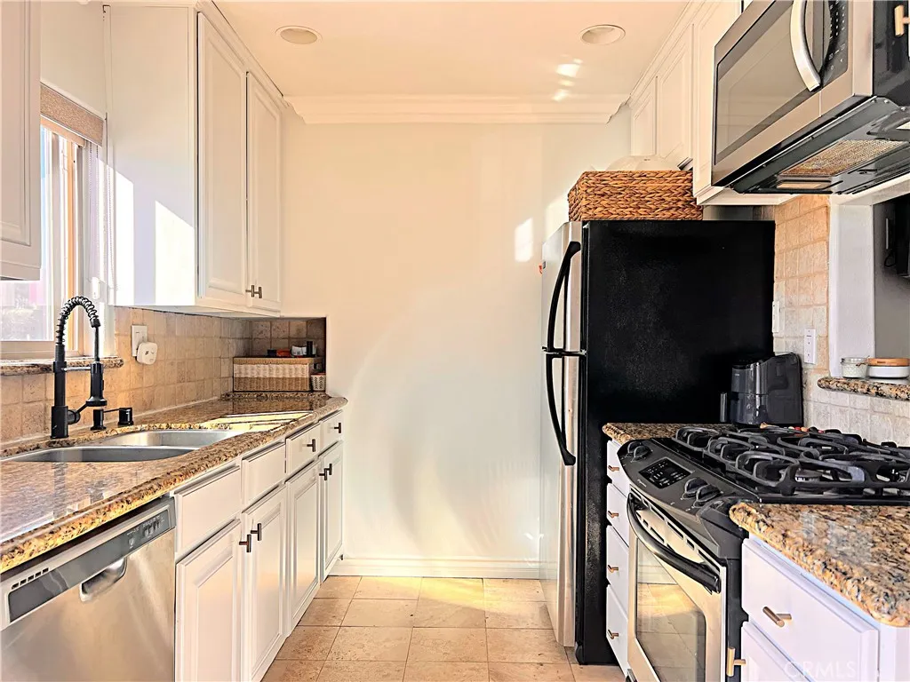 Additional image 15 of 4466 Coldwater Canyon Ave Unit 101, Studio City, CA 91604