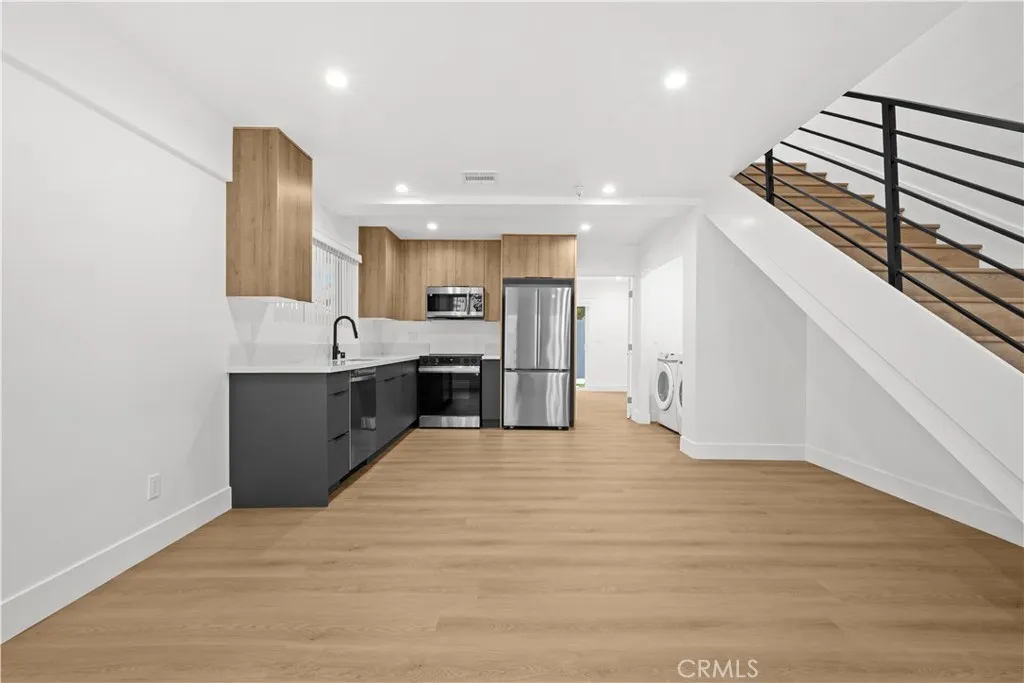 Additional image 50 of 2922 12th Avenue, Los Angeles, CA 90018