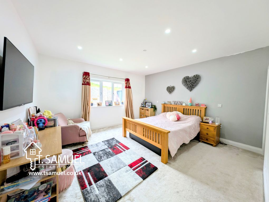 Additional image 44 of 5 bed detached house for saleGolwg Y Mynydd, Llanwonno Road, Mountain Ash CF45