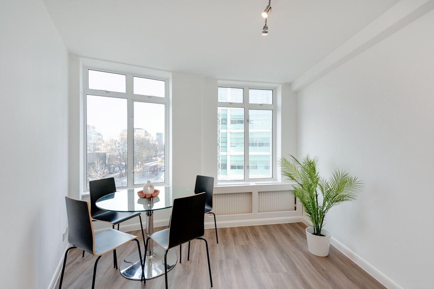 Additional image 3 of 2 Bed Flat, Warren Court, NW1, N1 7GU