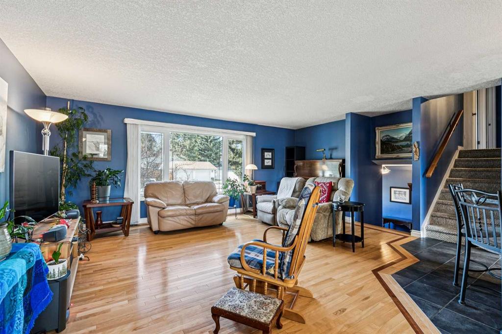 Additional image 5 of 443 Brookmere Crescent SW, Calgary, AB, T2W2R2