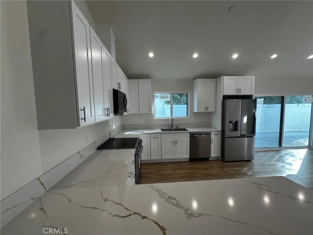 Additional image 4 of 15952 Cohasset St, Van Nuys, CA 91406