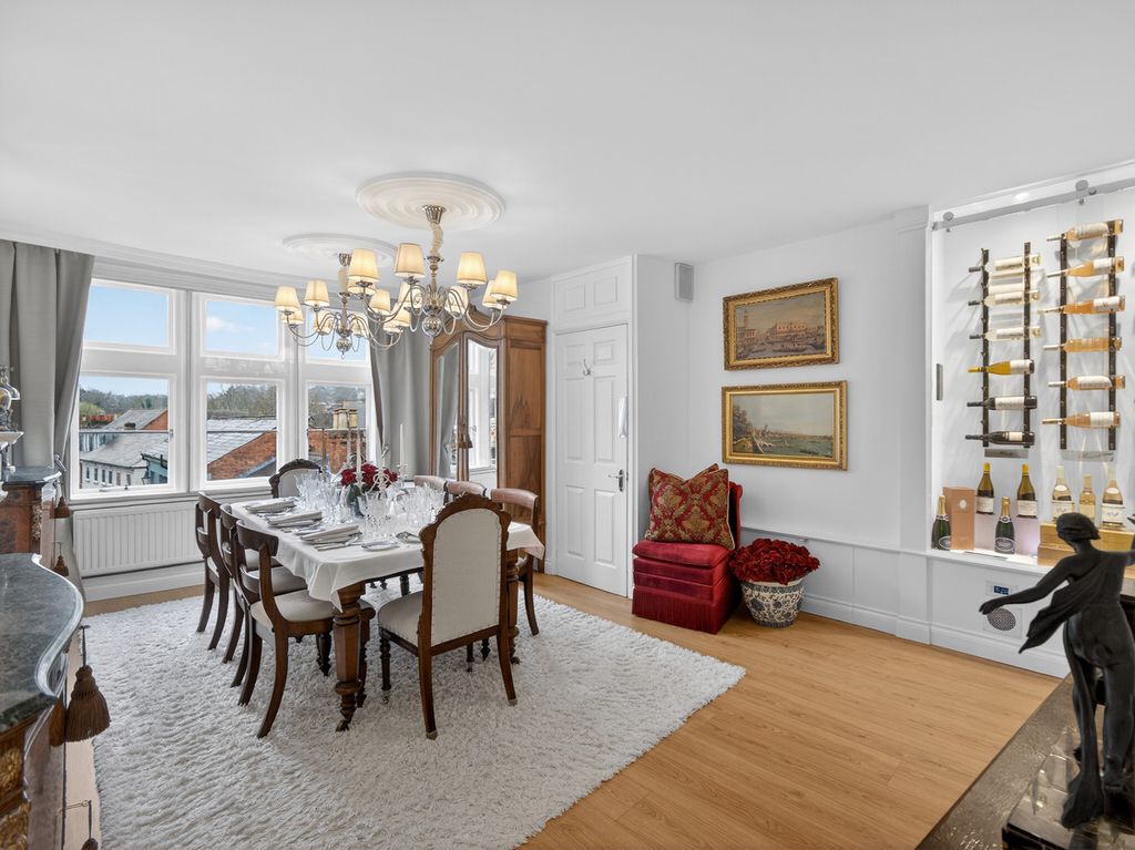 Additional image 10 of 3 bed flat for saleFriday Street Henley-On-Thames, Oxfordshire RG9