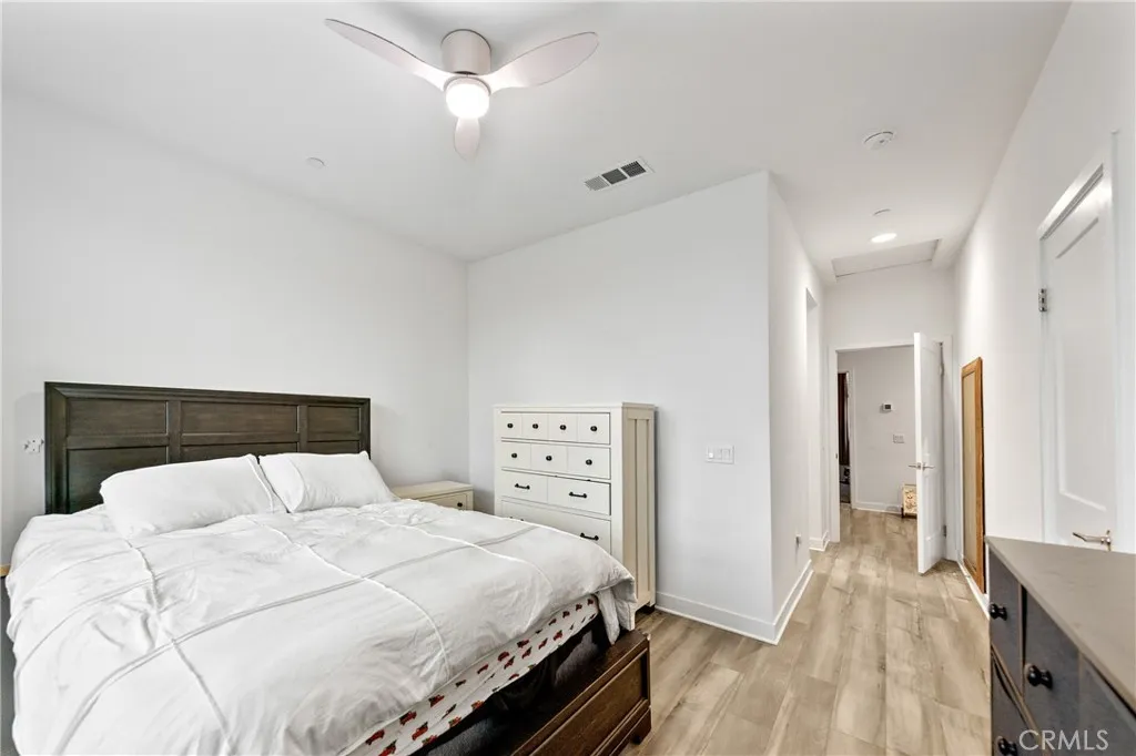 Additional image 41 of 2560 Valentina Way Unit 2, Commerce, CA 90040