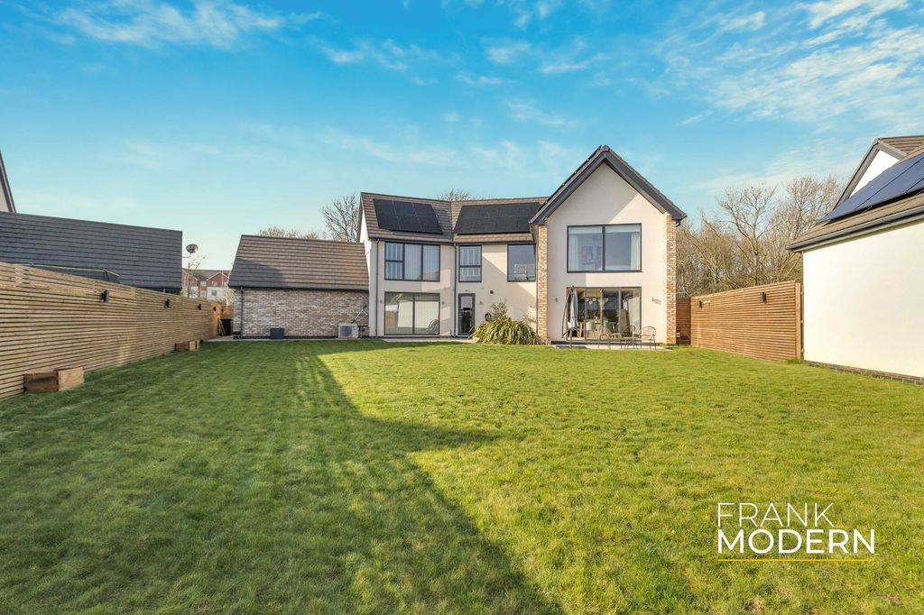 Additional image 44 of 5 bed detached house for saleBoundary Lane, Hampton Water PE7