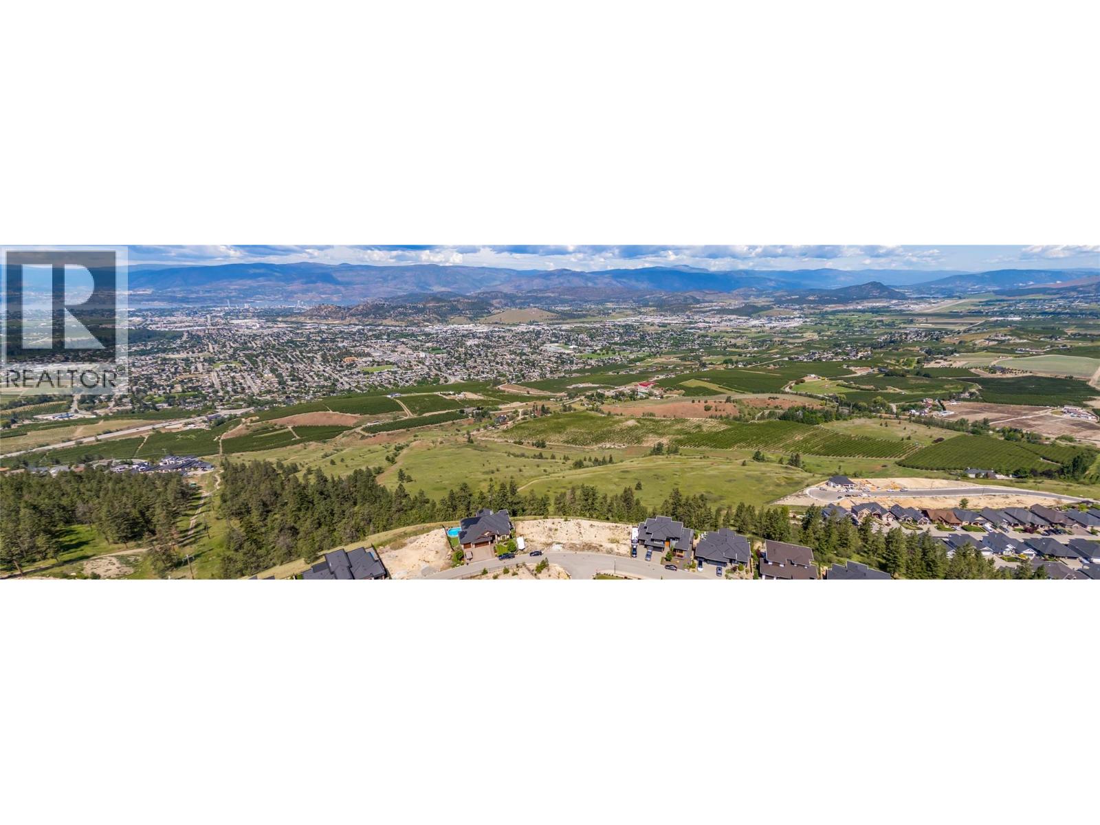 1726 Carnegie Street, Kelowna, BC, V1P1T3