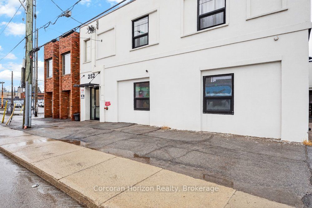 Additional image 2 of 98 Barton Street E, Hamilton, ON, L8L 2V9