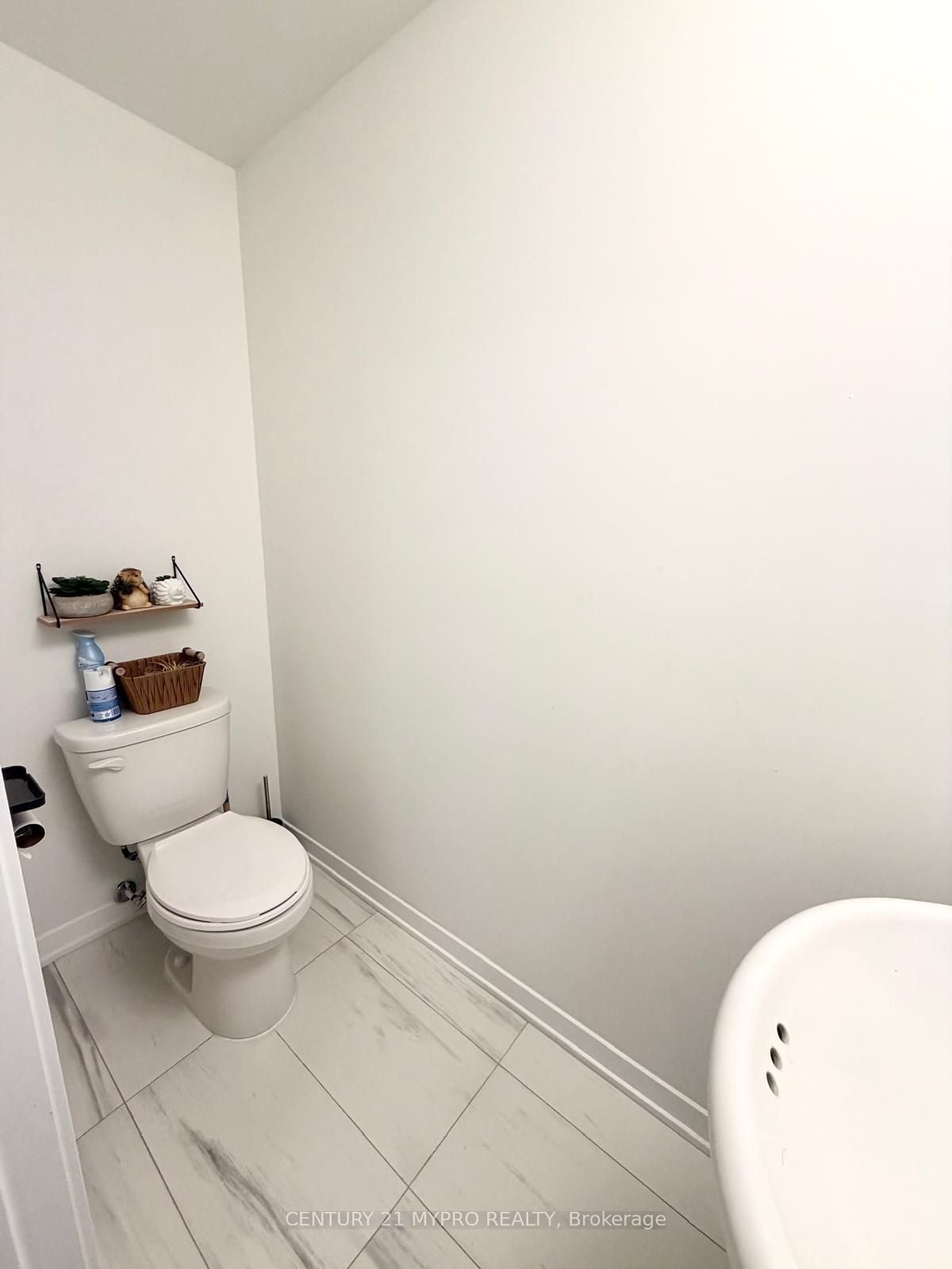 Additional image 4 of 67-31 Honeycrisp Crescent, Vaughan, ON, L4K 0N6