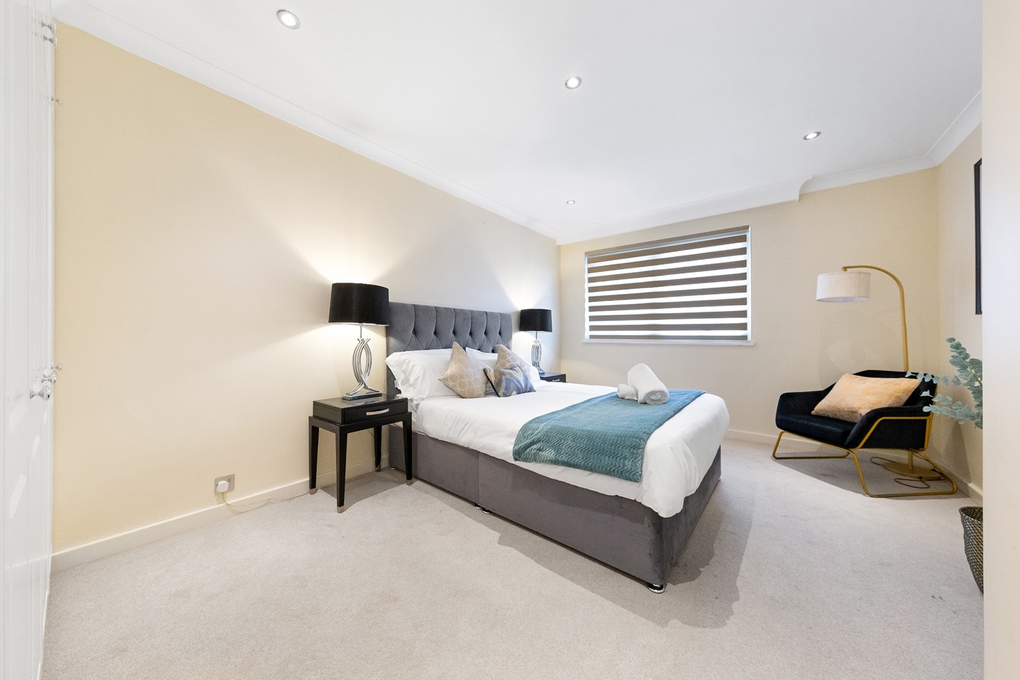 Additional image 13 of 4 Bed Flat, William Mews, SW1X, N1 7GU