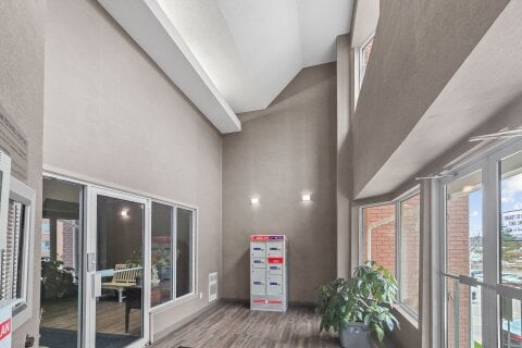 Additional image 8 of 204-120 Bell Farm Road N, Barrie, ON, L4M 6J2