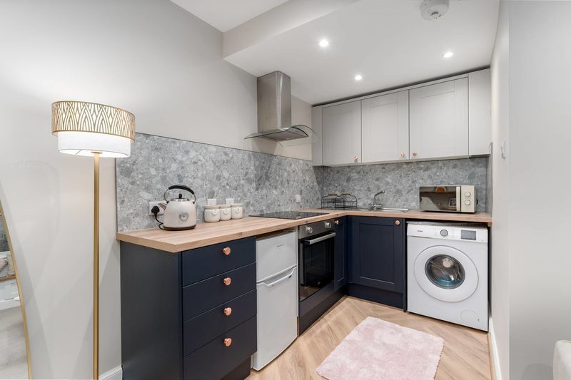 Additional image 6 of 1 bed flat for sale19 Biggiesknowe, Peebles EH45
