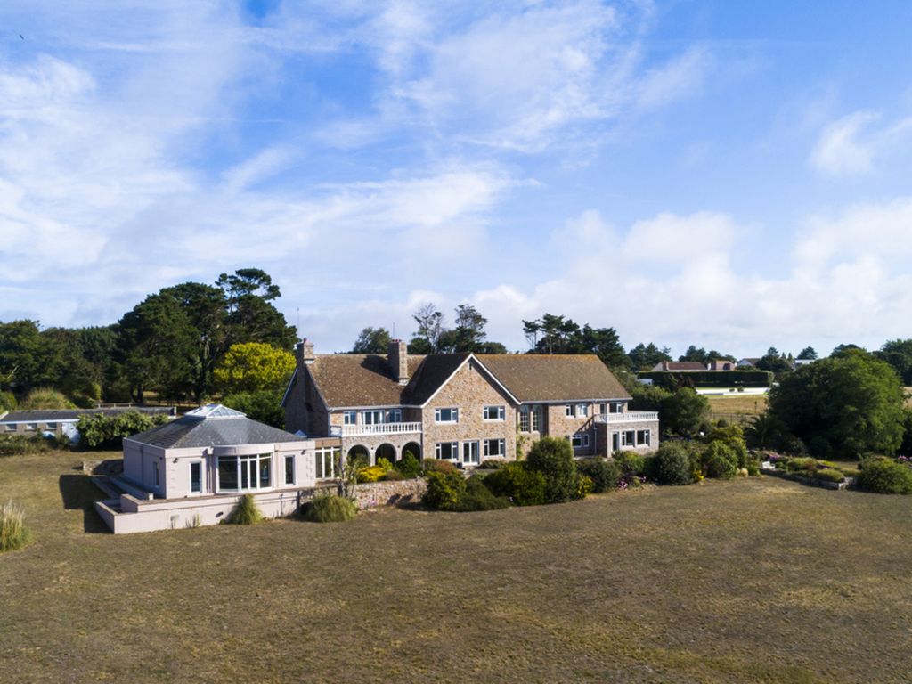 Additional image 8 of 7 bed detached house for saleLa Route Des Quennevais, Jersey JE3