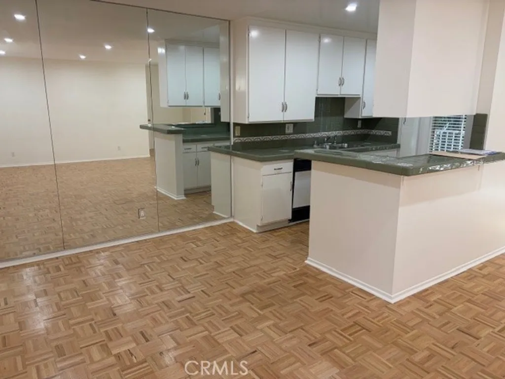 Additional image 13 of 5320 Zelzah Avenue Unit 314, Encino, CA 91316