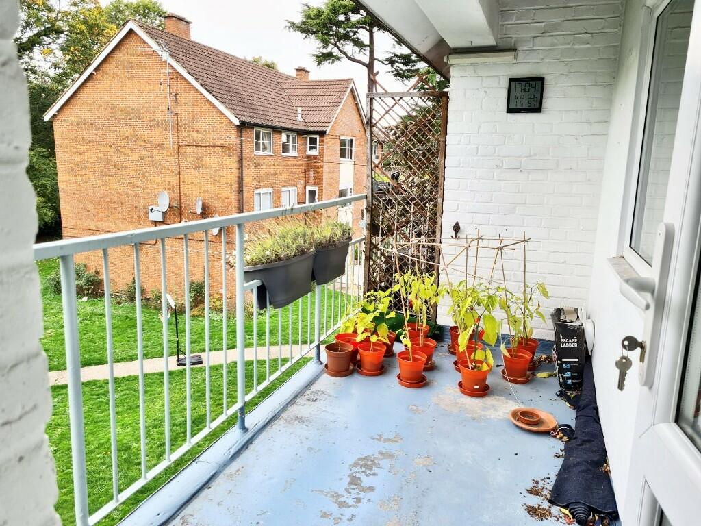 Additional image 15 of Hall Place Close, St. Albans, Hertfordshire, AL1 3SD