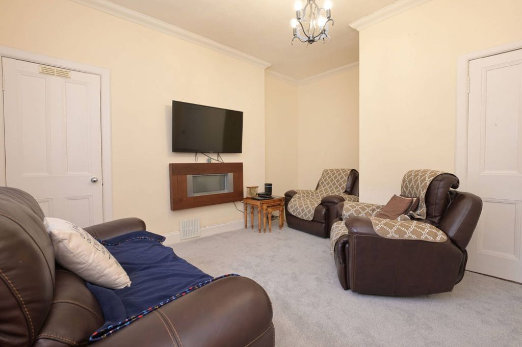 Additional image 4 of 2 bed flat for saleLothian Street, Bonnyrigg, Midlothian EH19