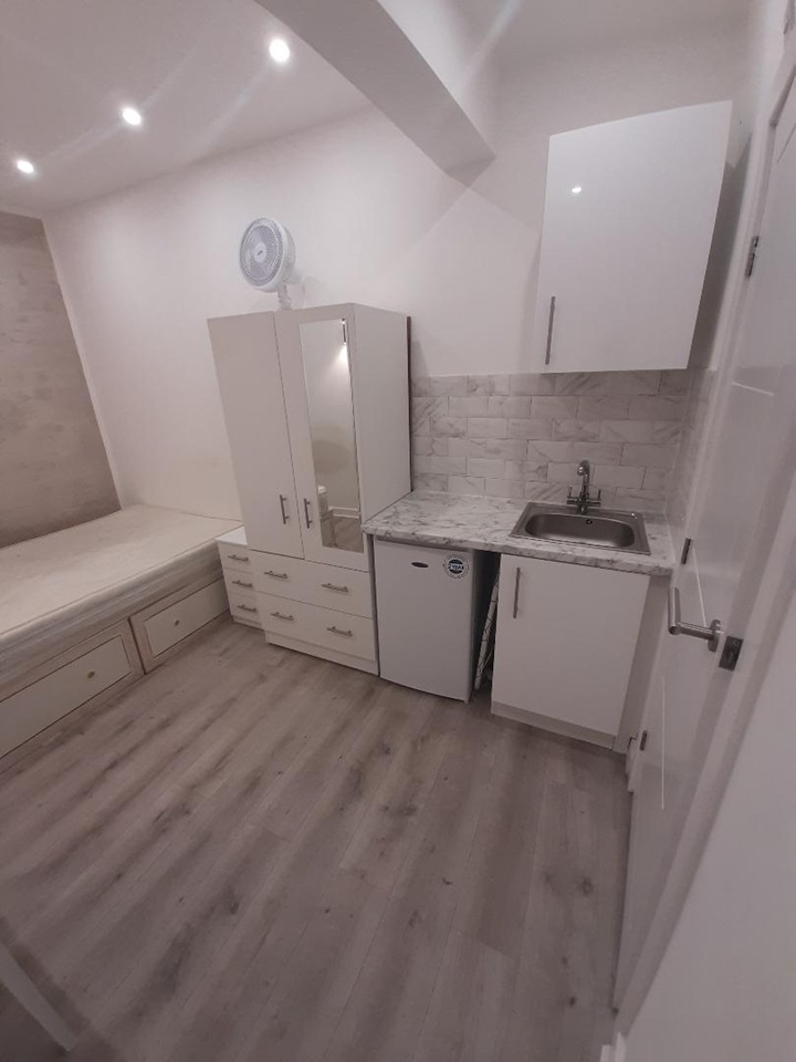 Additional image 16 of Studio Flat, London, SW1V, N1 7GU
