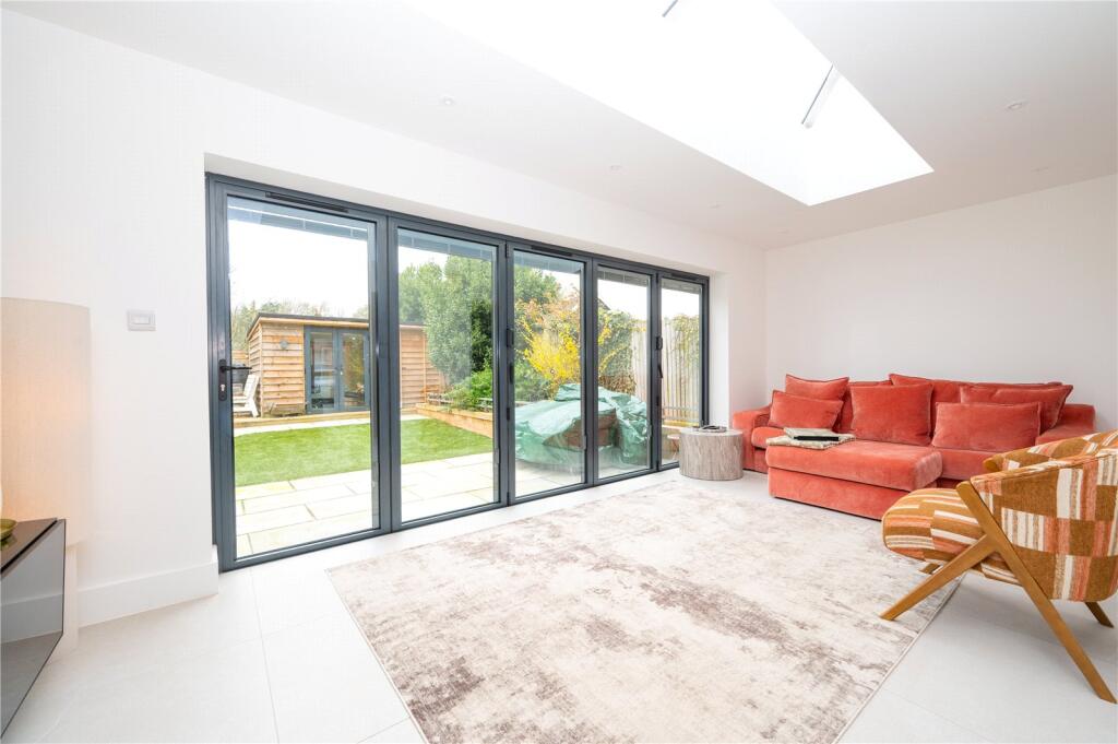 Additional image 19 of Garden Court, Wheathampstead, St. Albans, Hertfordshire