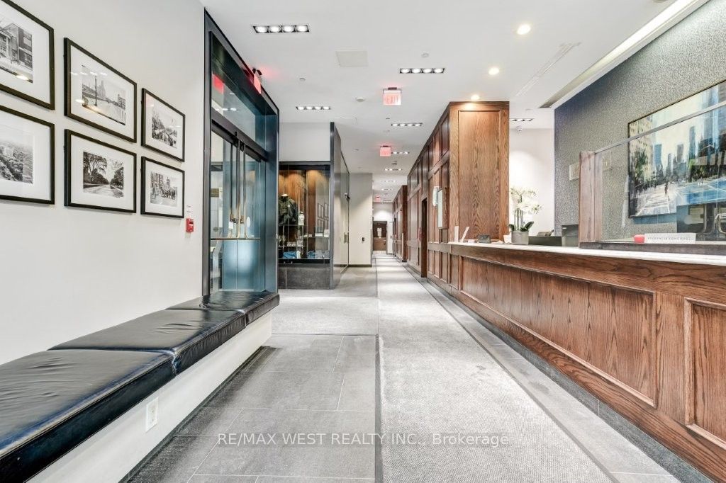 Additional image 6 of 2210-426 University Avenue, Toronto, ON, M5G 1S9