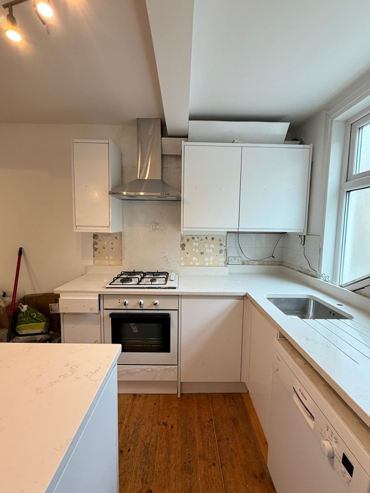 Additional image 13 of 2 Bed Flat, Dove Mews, SW5, N1 7GU