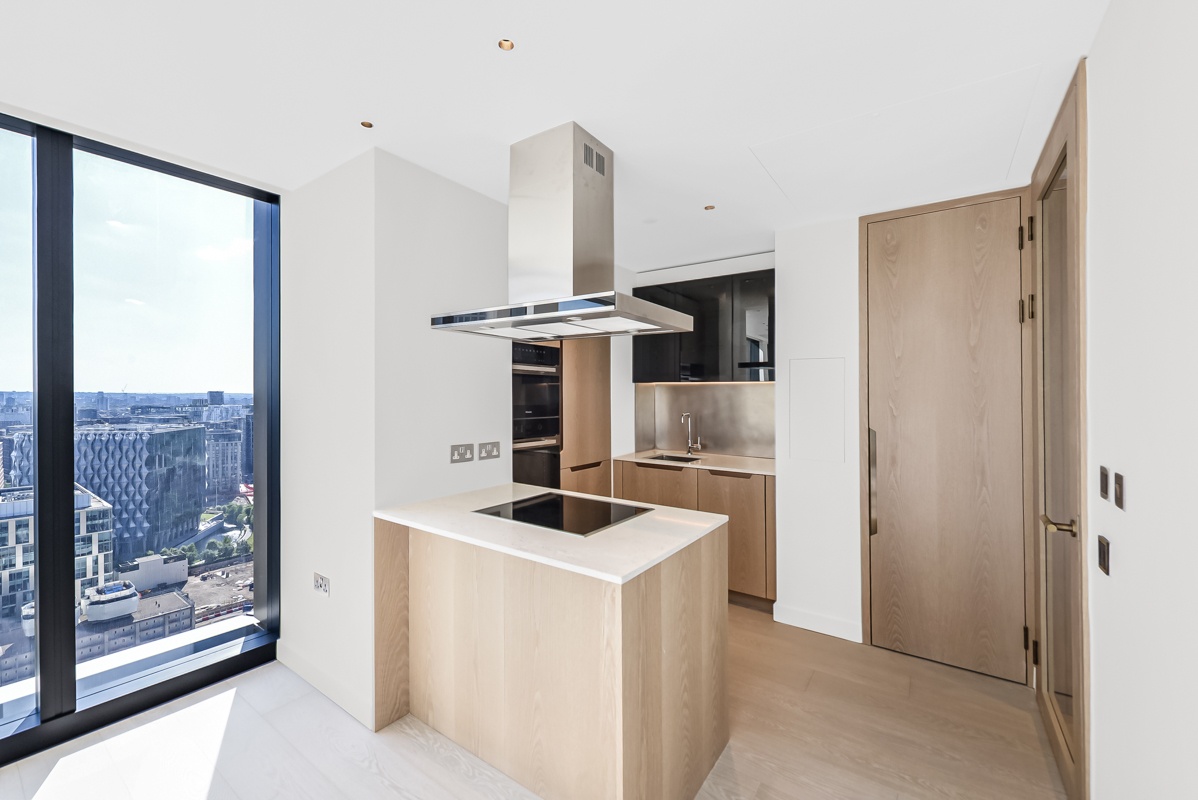 Additional image 9 of 3 Bed Flat, Nine Elms Lane, SW8, N1 7GU