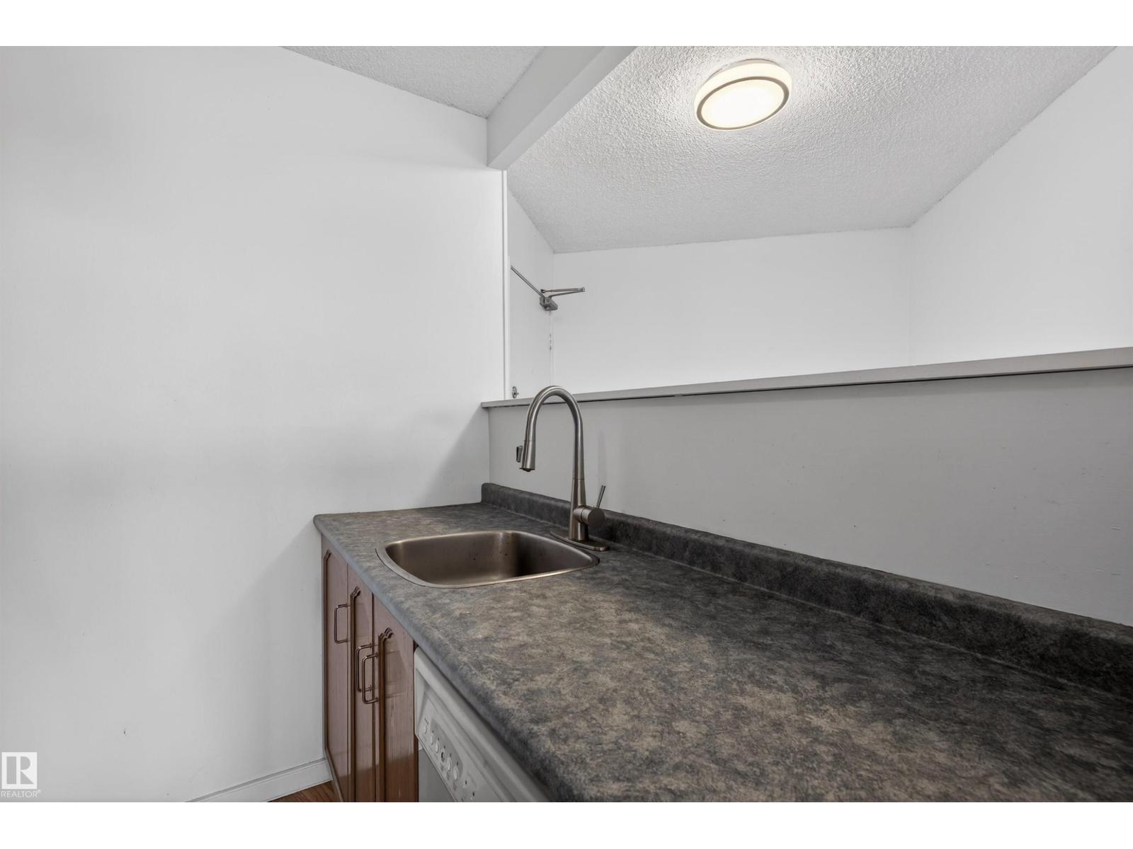 Additional image 6 of 1608-10045 117 Street NW, Edmonton, AB, T6C2C1