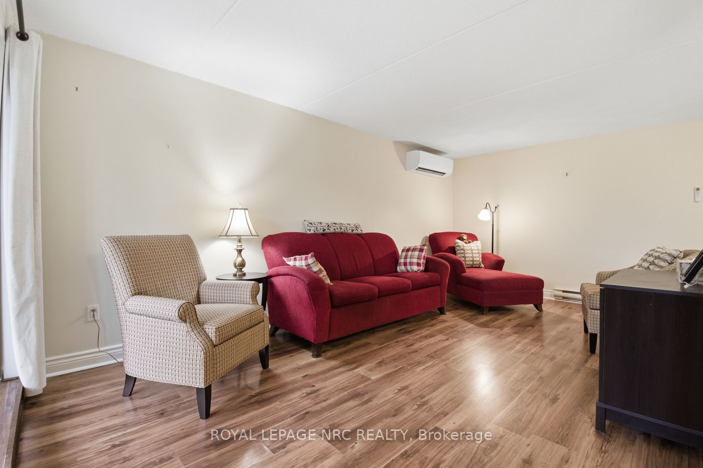 Additional image 3 of 217-4658 Drummond Road, Niagara Falls, ON, L2E 7E1
