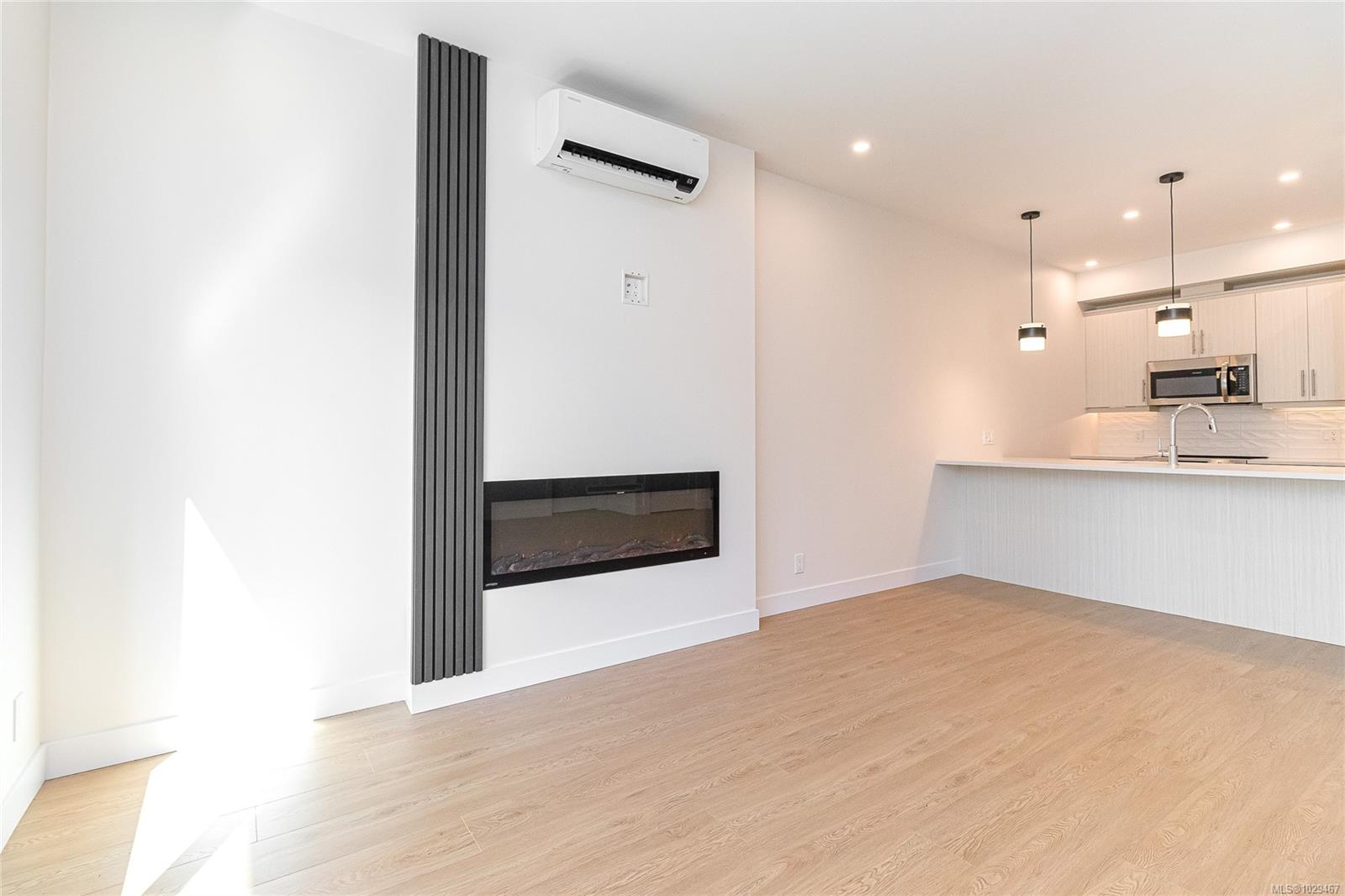 Additional image 2 of 205-924 Jenkins Avenue, Langford, BC, V9B 2N7