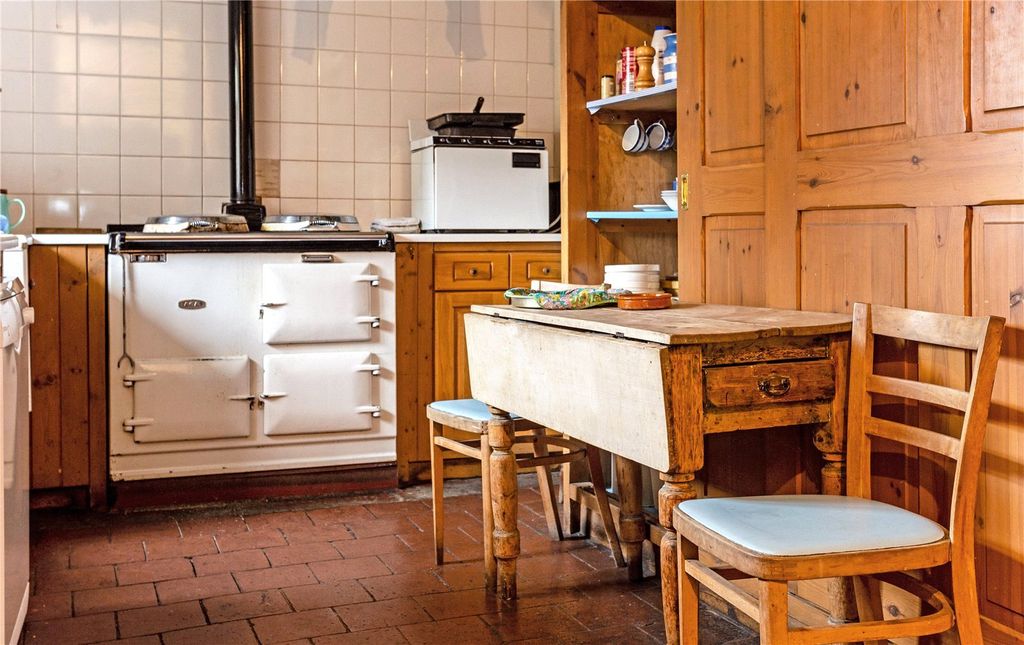 Additional image 4 of 6 bed detached house for saleHalstead House Farm, Oakham Road, Tilton On The Hill, Leicestershire LE7