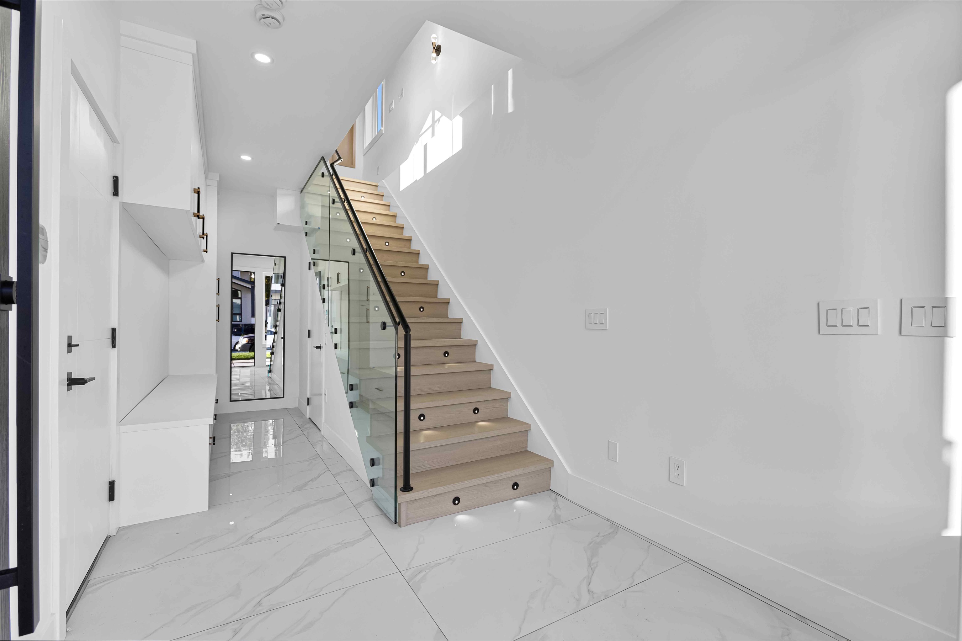 Additional image 3 of 102-16633 18a Avenue, Surrey, BC, V3Z 1A2