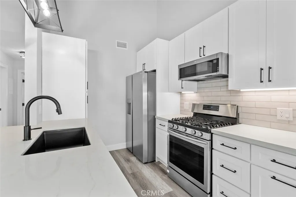 Additional image 56 of 113 Loma Ln, San Clemente, CA 92672