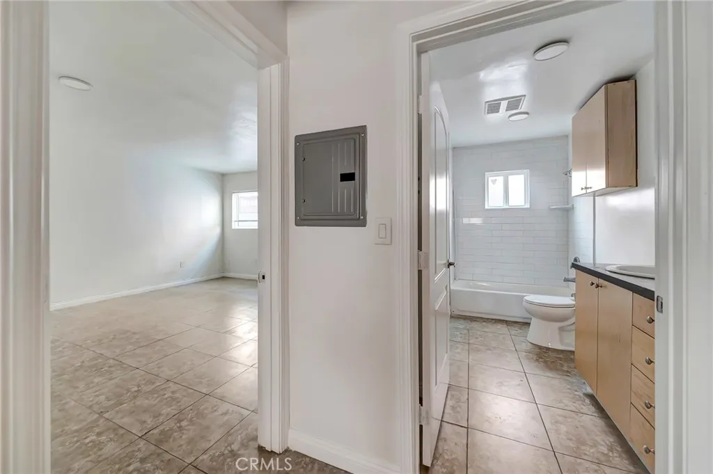 Additional image 42 of 6735 Elmer Unit 9, North Hollywood, CA 91606