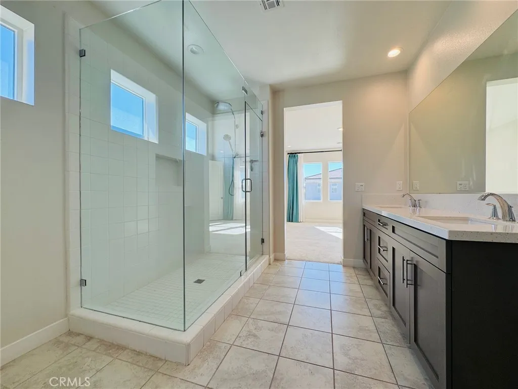 200 Holliston, Lake Forest, CA 92630