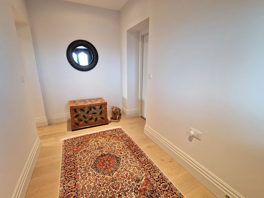 Additional image 8 of 3 bed flat for saleThe Rest, Rest Bay, Porthcawl CF36