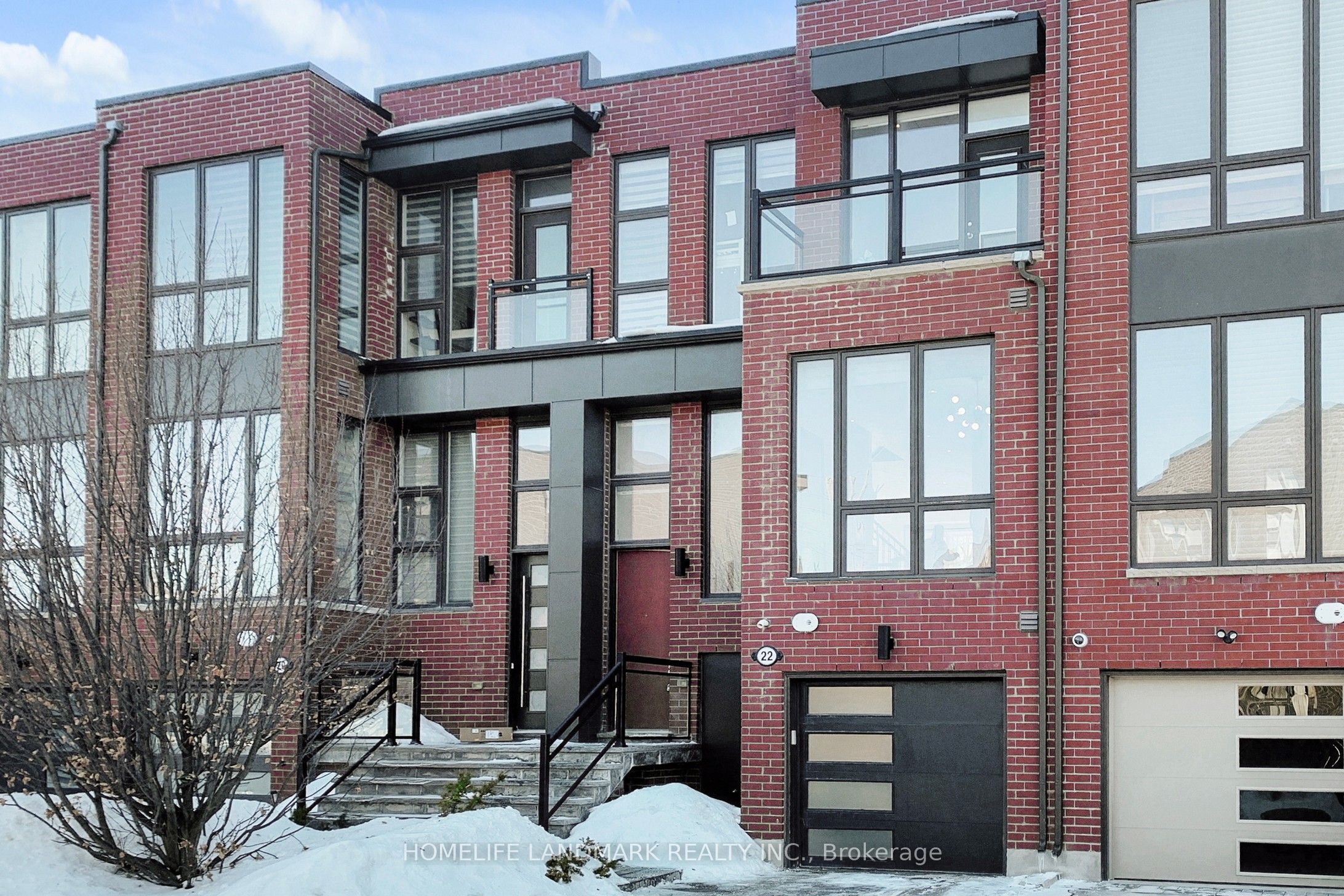 22 Crestridge Drive, Vaughan, ON, L4J 0K1