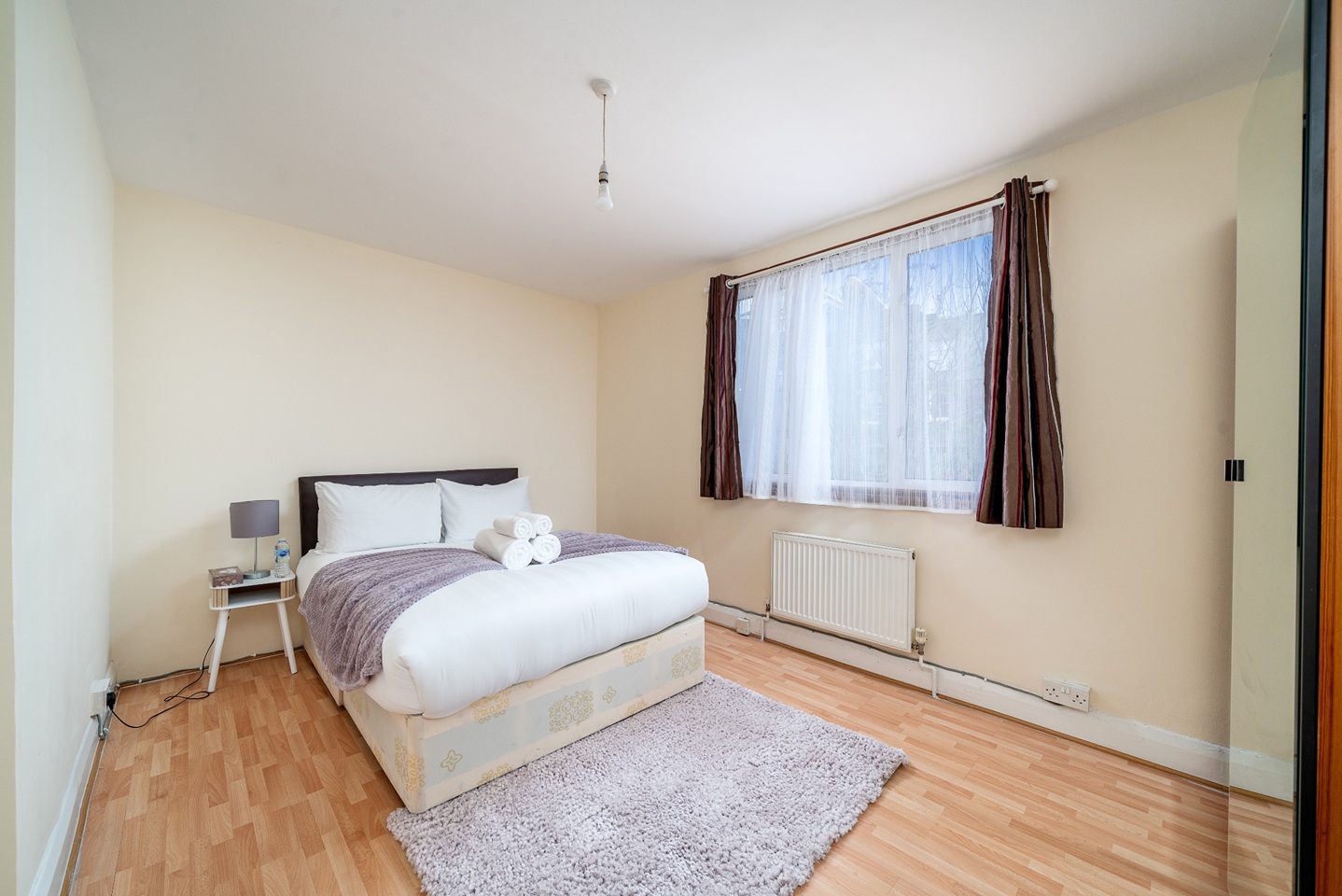 3 Bed Semi-Detached House, Parkway, NW1, N1 7GU