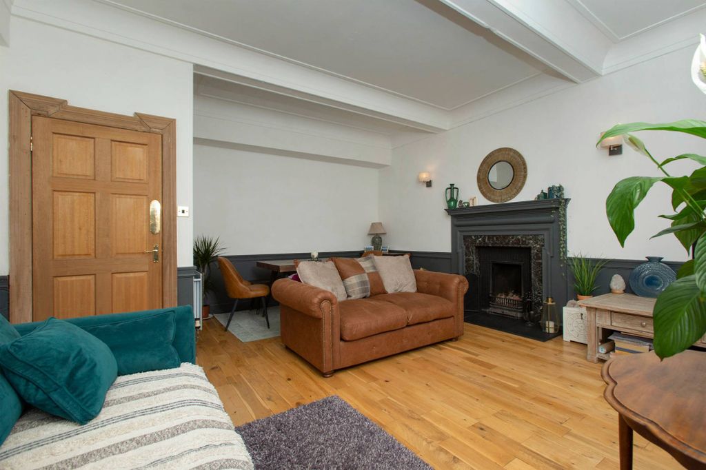 2 bed flat for saleMidfield House, Lasswade, Midlothian EH18 photo 4
