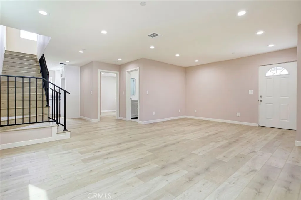 Additional image 29 of 7300 N Firmament Avenue, Van Nuys, CA 91406