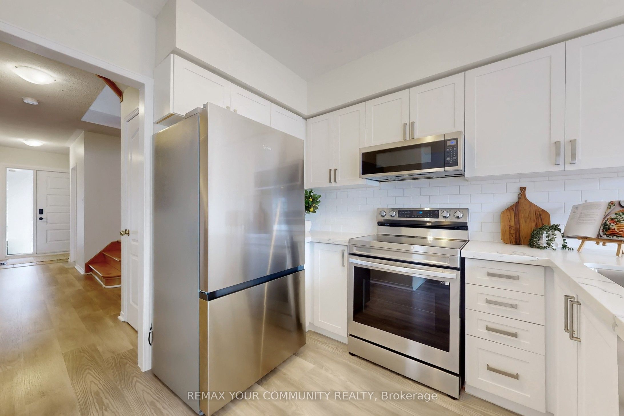 Additional image 5 of 219 Surgeoner Crescent, Newmarket, ON, L3X 2L1
