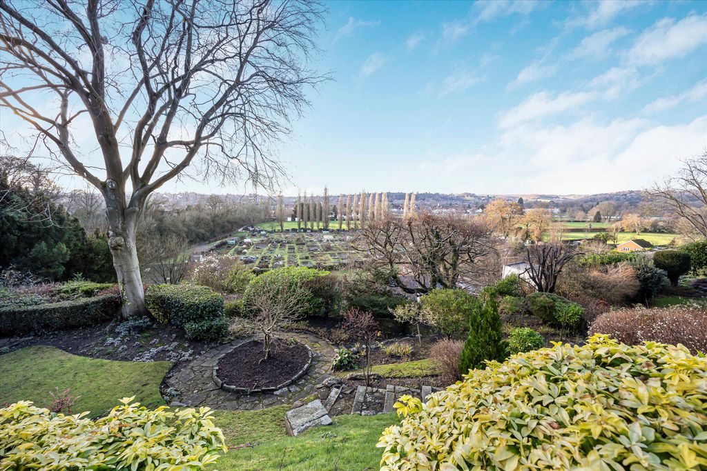 Additional image 40 of 5 bed detached house for saleRemenham Hill, Remenham, Henley-On-Thames, Berkshire RG9