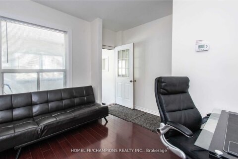 Additional image 8 of 106 Lamb Avenue, Toronto, ON, M4J 4M6