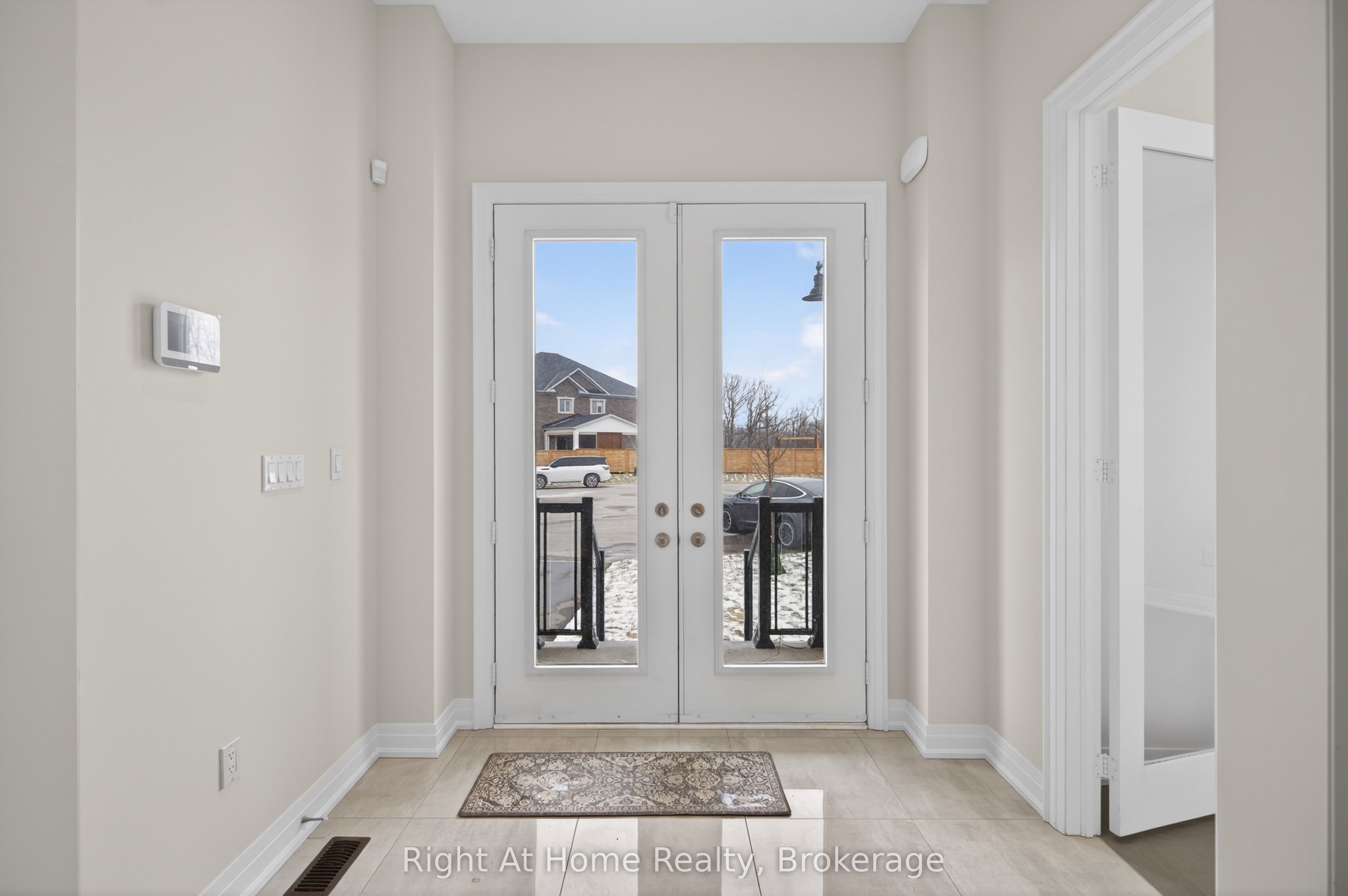 Additional image 3 of 94 Smokey Hollow Place, Hamilton, ON, L0R 2H1