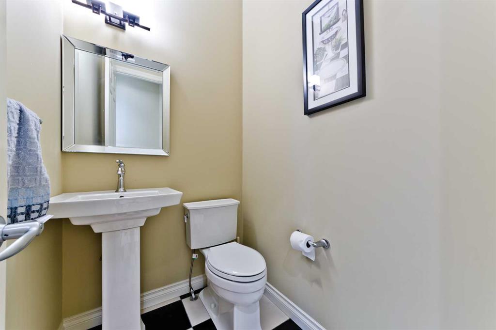 Additional image 5 of 60 Elmont Rise SW, Calgary, AB, T3H 4X9