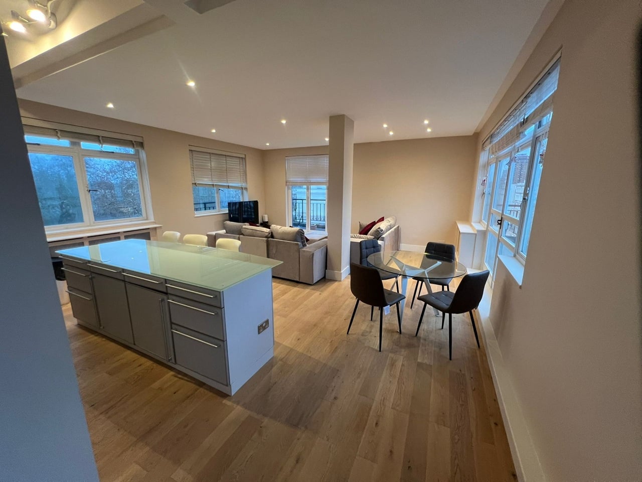 Additional image 8 of 3 Bed Flat, Derwent House, SW7, N1 7GU